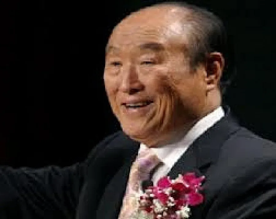 Основателят на сектата Мун почина в Южна Корея