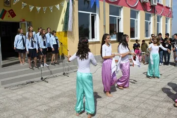 Поправиха сгрешени дипломи в Рибново