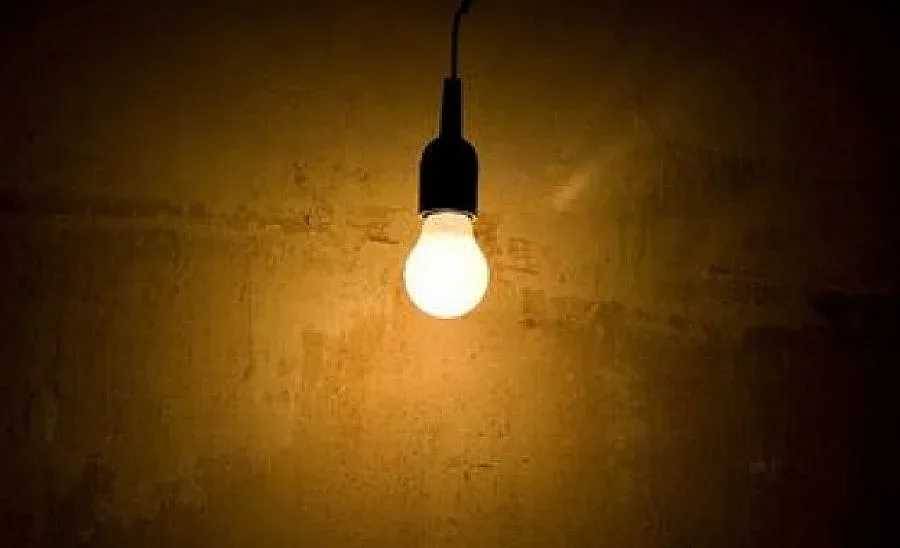 Сбогом на обикновените крушки от днес