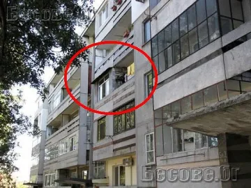 Тийнейджър наръга таткото на невръстната си приятелка