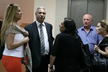 Донесоха камъчета от Израел за жертвите на атентата