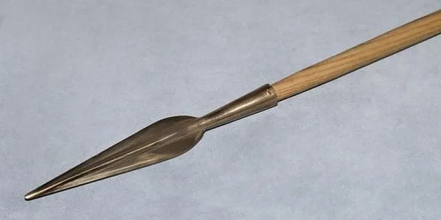 Копие уби рефер пред 300 деца