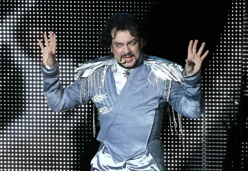 Киркоров купи стъклен ковчег