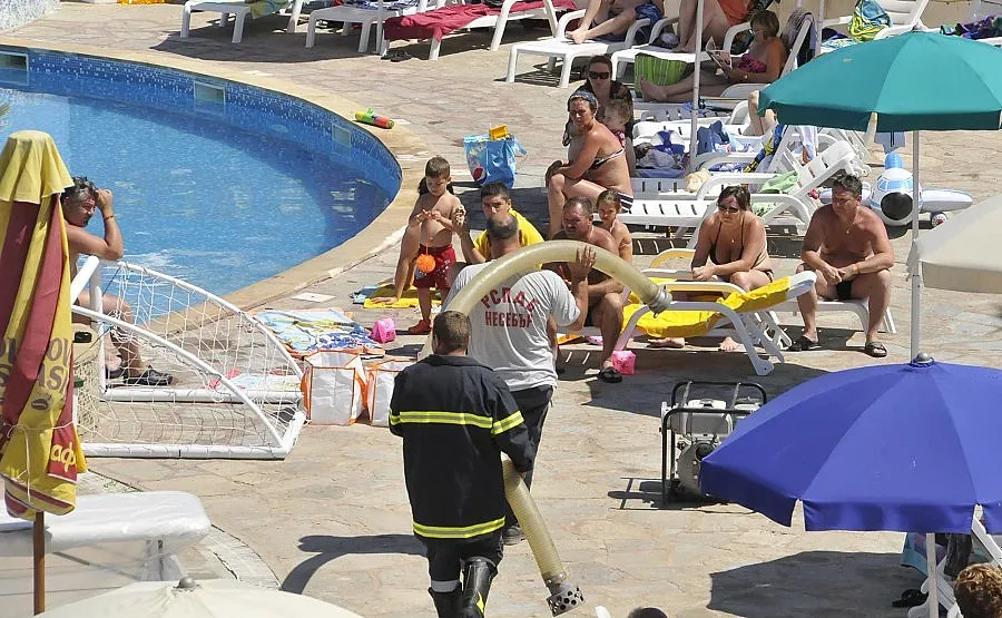 Пияни туристи скубят хотелиери