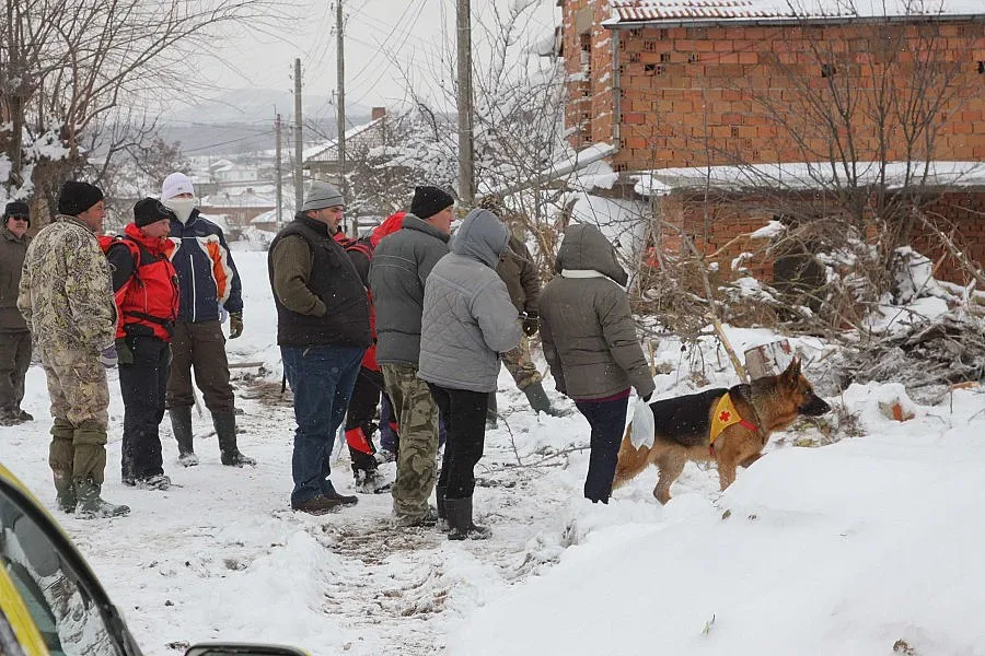 Отровиха със салам спасител от Бисер