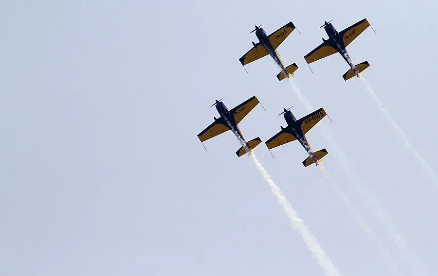 Въздушни акробати над София