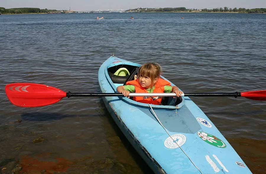 6-годишна преплува Дунава