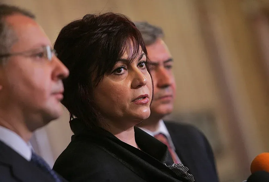 Бойко пази ГЕРБ от СПИН/БСП