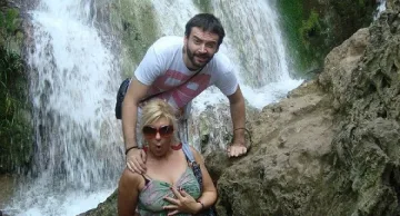 Тома е луд по пълнените чушки на Албена