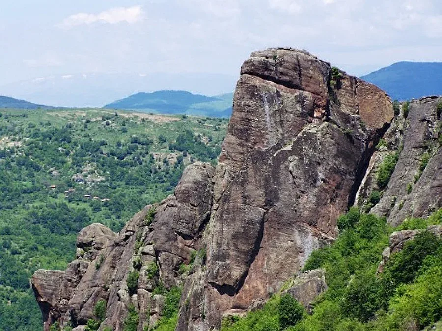 100-метрови скали стават атракция за туристи