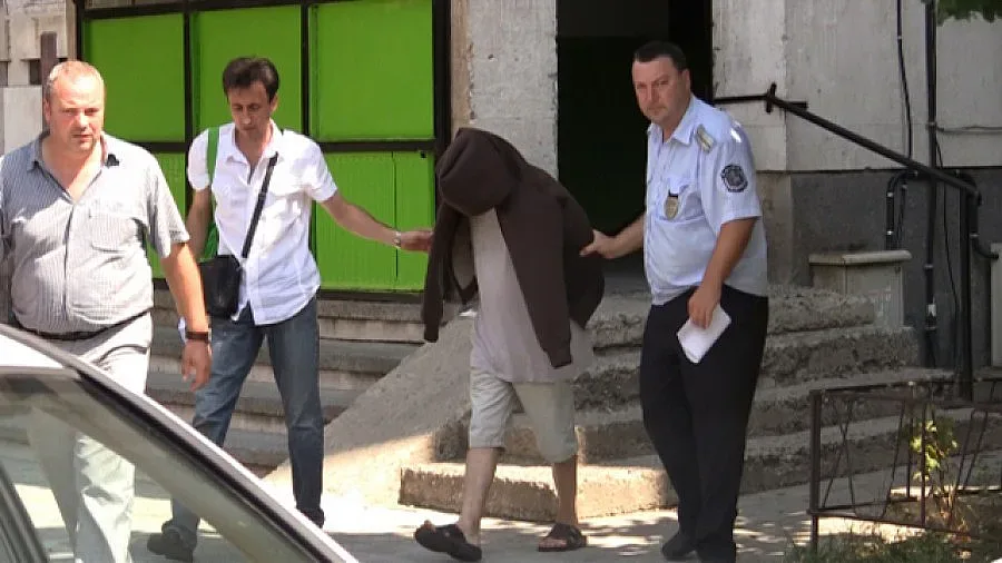 Мъжът на ясновидката Валя я уби с гиричка