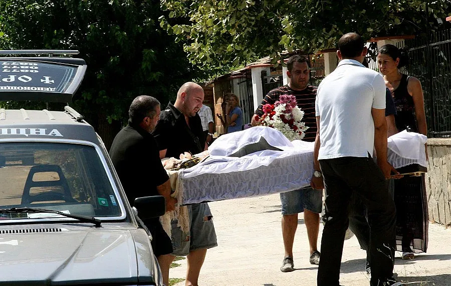 Цар Киро не успя да погребе брат си