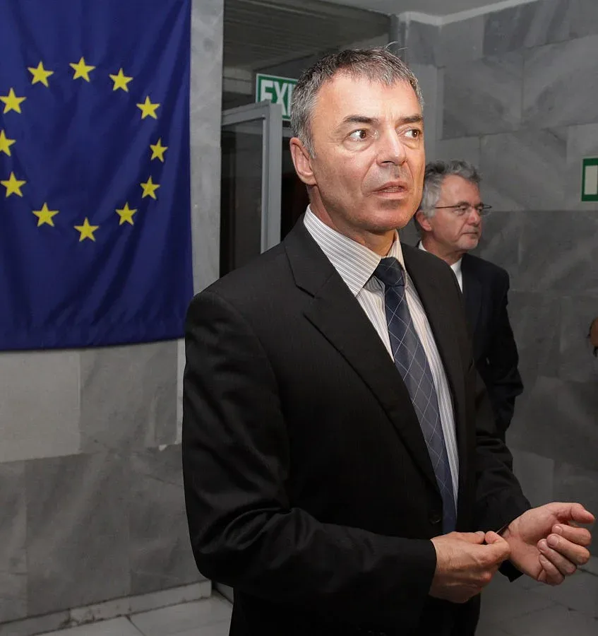 Игнатов: 10 училища със спортни зали като по филм