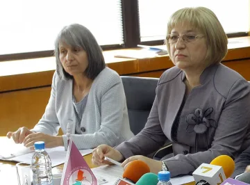 Цецка Цачева и Маргарита Попова уважиха Рамазан Байрам