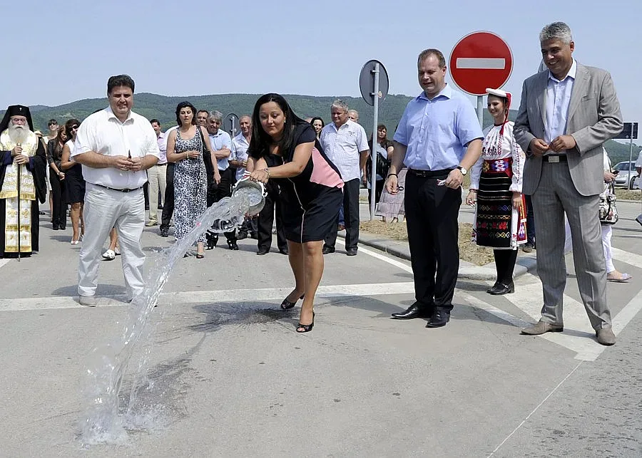 Кръстовище на три нива бори трафика на бул. "Сливница"