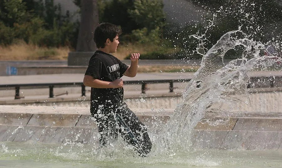 Адски жеги и днес