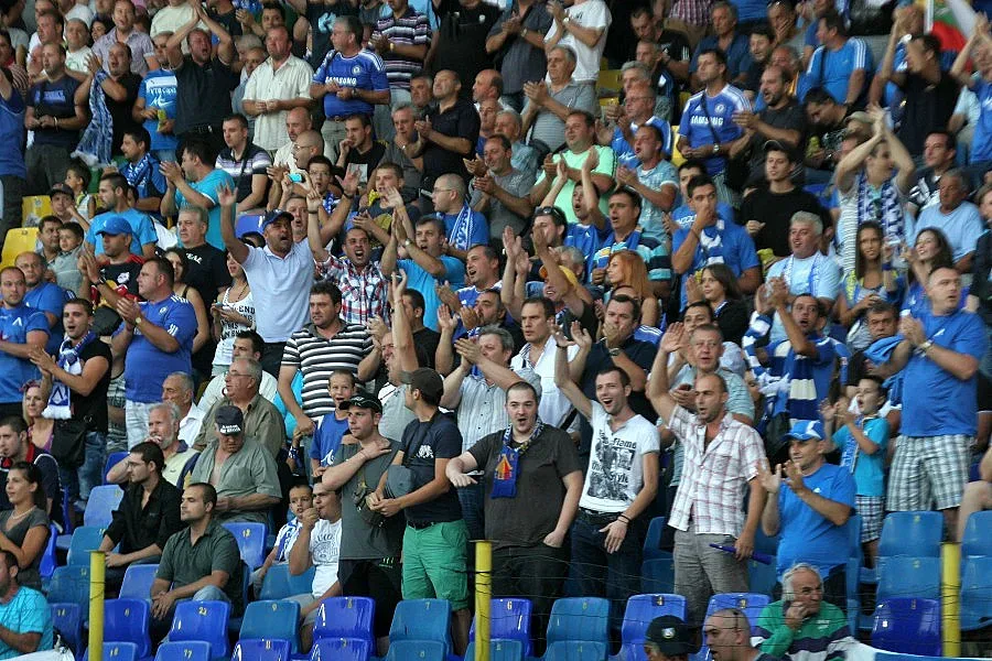 "Левски" затяга режима на трибуните