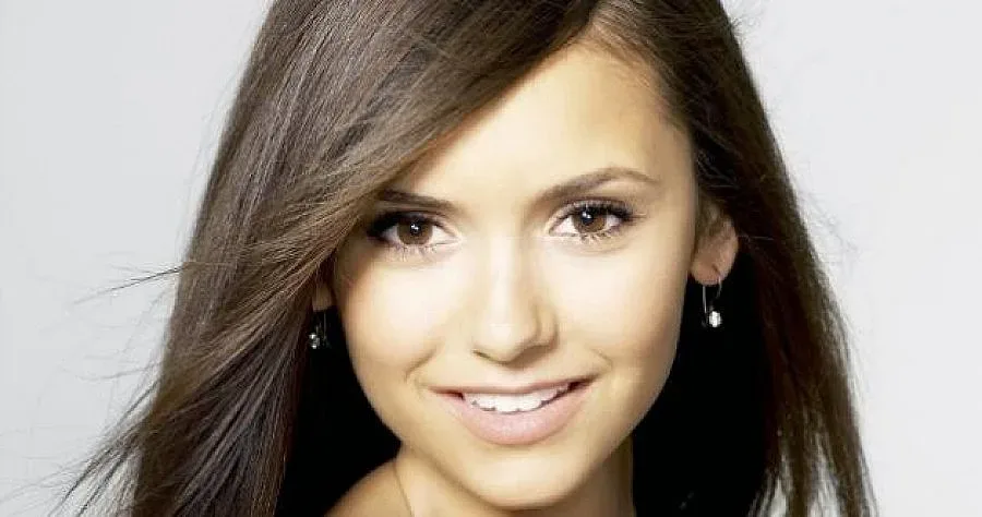 Нина Добрев търси зрял съпруг