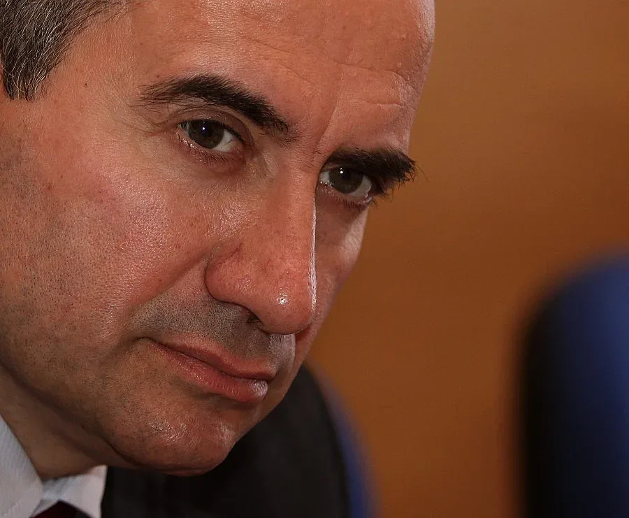 Инспектор ще брои парите на разведките