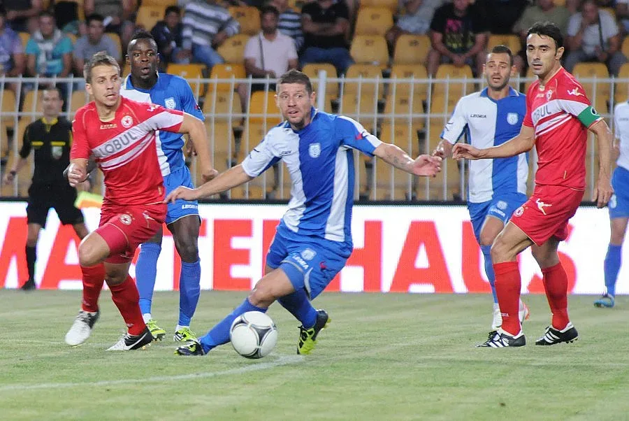 Стойчо Младенов обяви бойкот