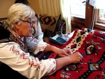 В Чипровци тъкат Чудеса