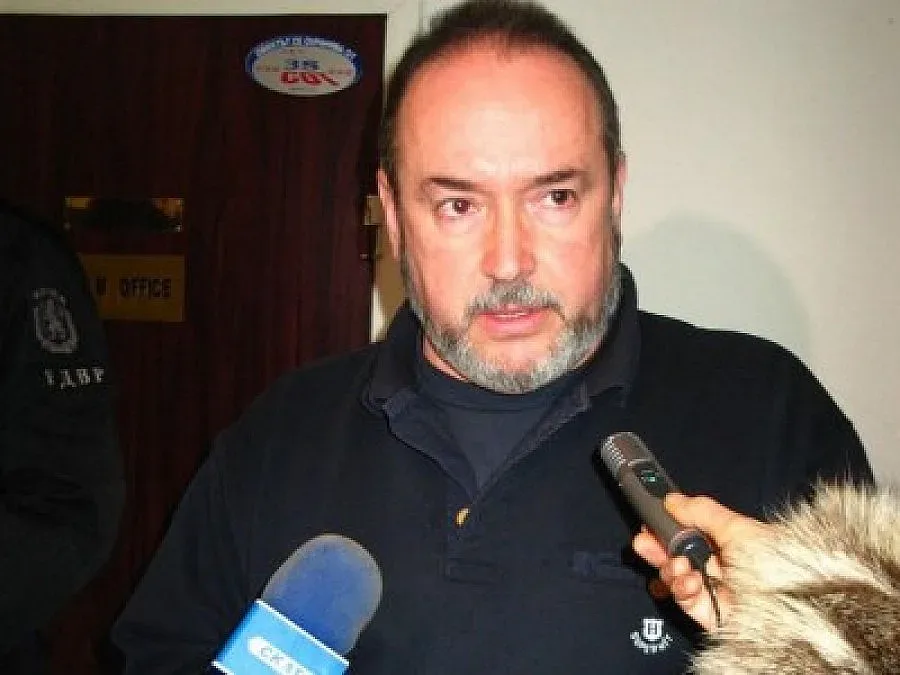 Корабите на Дойчев разменили екипажите в Африка