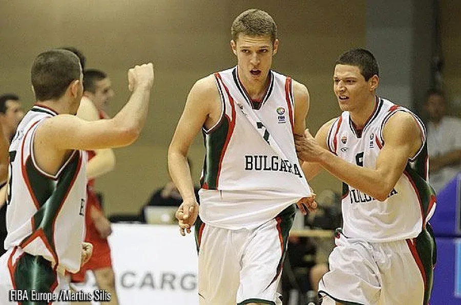 Олимпийски шампион взима Везенков в САЩ