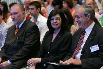 Съдът регистрира партията на Кунева