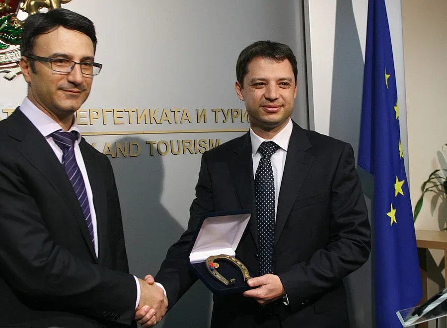 Трайчо облагодетелствал фирма, в която имал акции