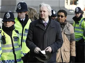 Еквадор дава политическо убежище на Асандж