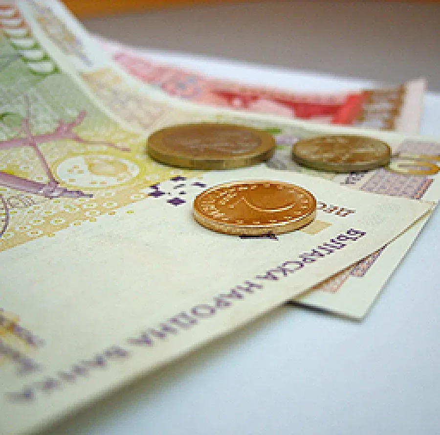 Доходите растат с 13.8%, разходите - с 11.2%