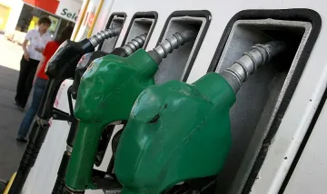 Две евро за литър А95 по гръцките курорти