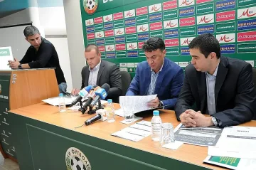 "А" група пак отряза камерите