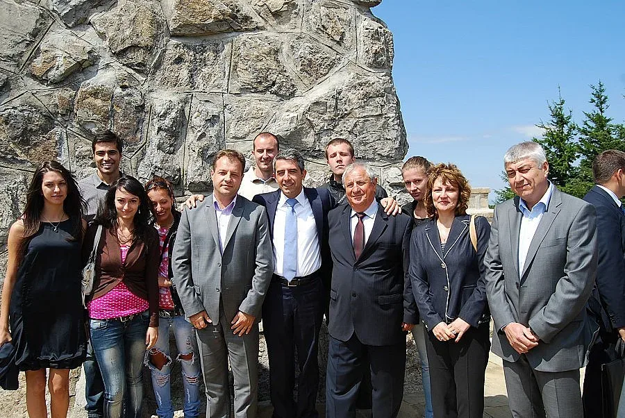 Даниел Панов на Шипка с младите на ГЕРБ