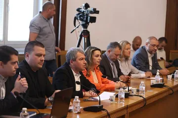 Третият маднат. БСП на разговори с ИТН