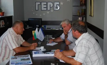 120 се жалват на депутати от селски кмет