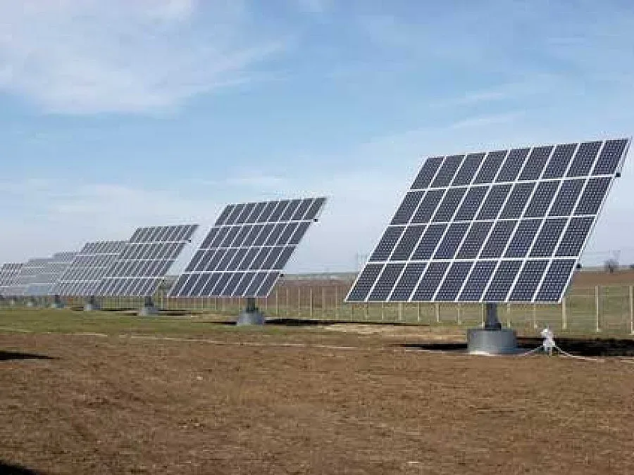 Оспориха строителството на фотоволтаични паркове в Ямболско