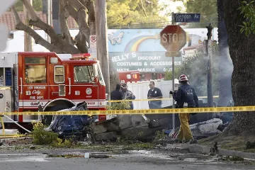 Самолет падна в Лос Анджелис