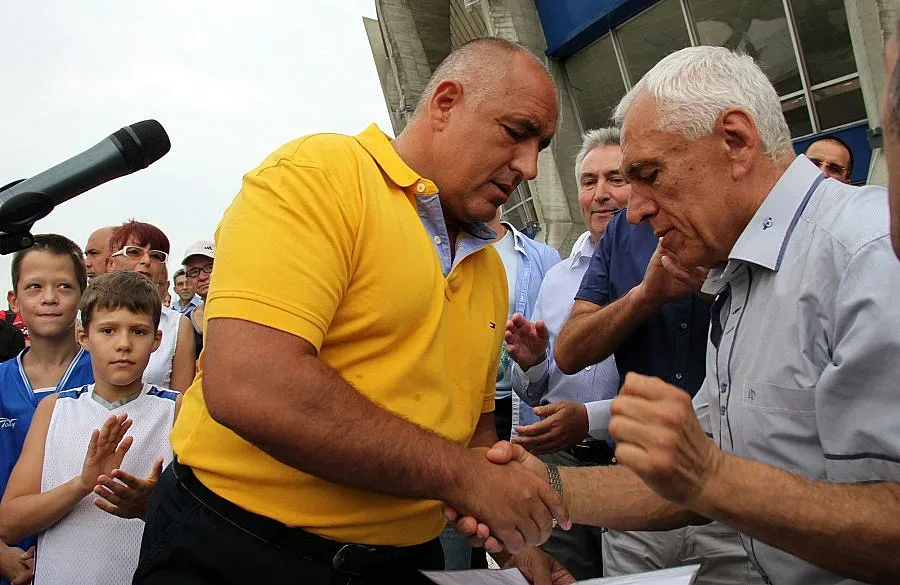 Бойко даде чек за 500 хил. на баскета във Варна