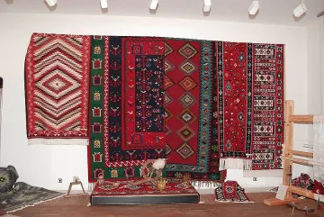 Чипровските килими в битка за №1 сред Чудесата