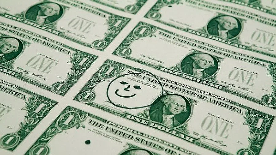 Министър: Крадете, ама по малко