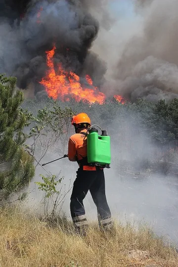Света гора в пламъци
