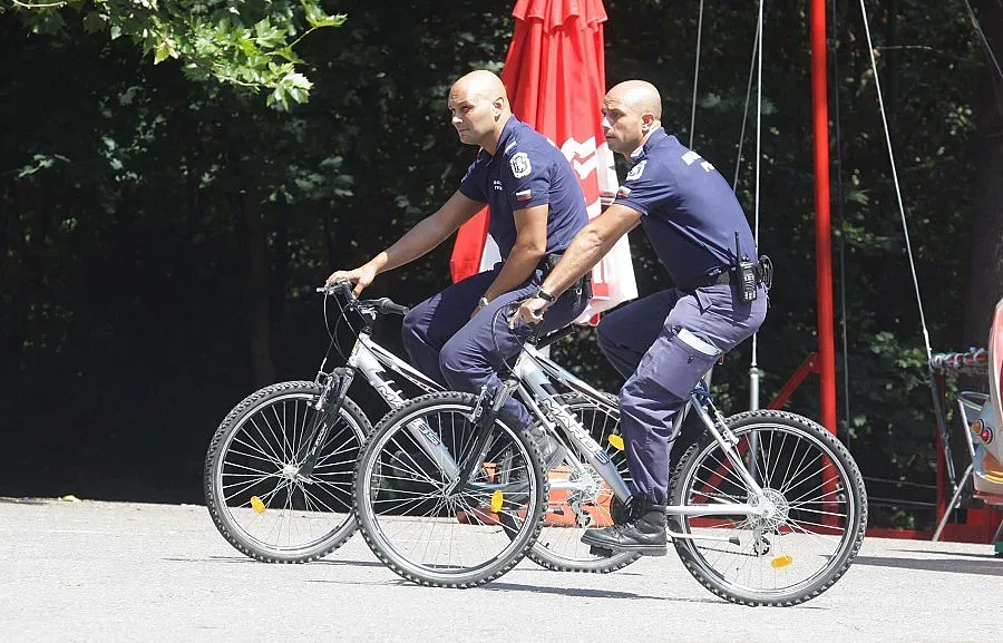 400 лампи грейват в Борисовата