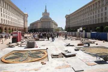 Барозу открива древна Сердика