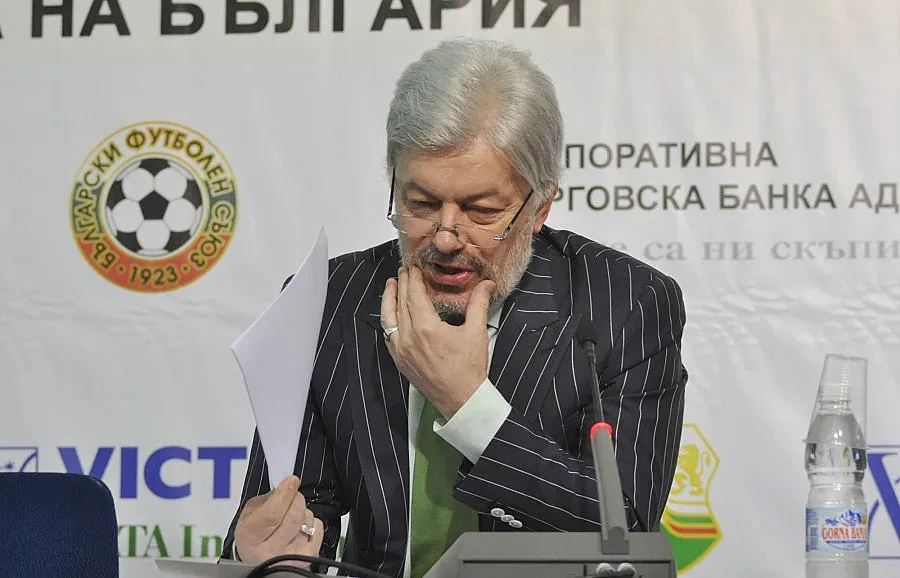 Вальо Михов скочи на Боби и клубовете