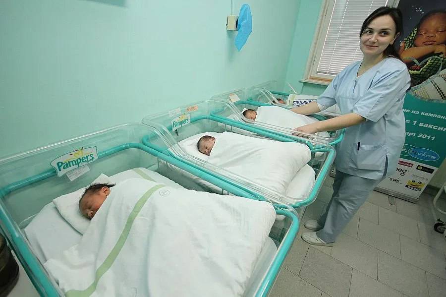 Спасиха две бебета по половин килограм