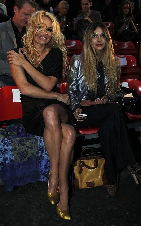 Памела отказа мъжете