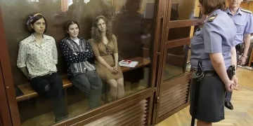 Искат 3 г. затвор за бунтарките от "Pussу Riot"