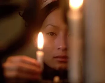 Богатите се молят по-рядко