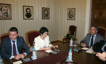 Решават през септември за ДДС върху лекарствата